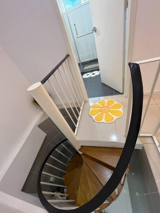 The Van Gogh Loft At Selesa Hillhomes Apartment
