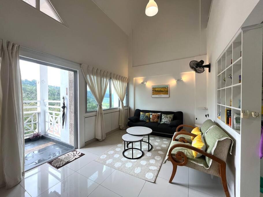 The Van Gogh Loft At Selesa Hillhomes Apartment *